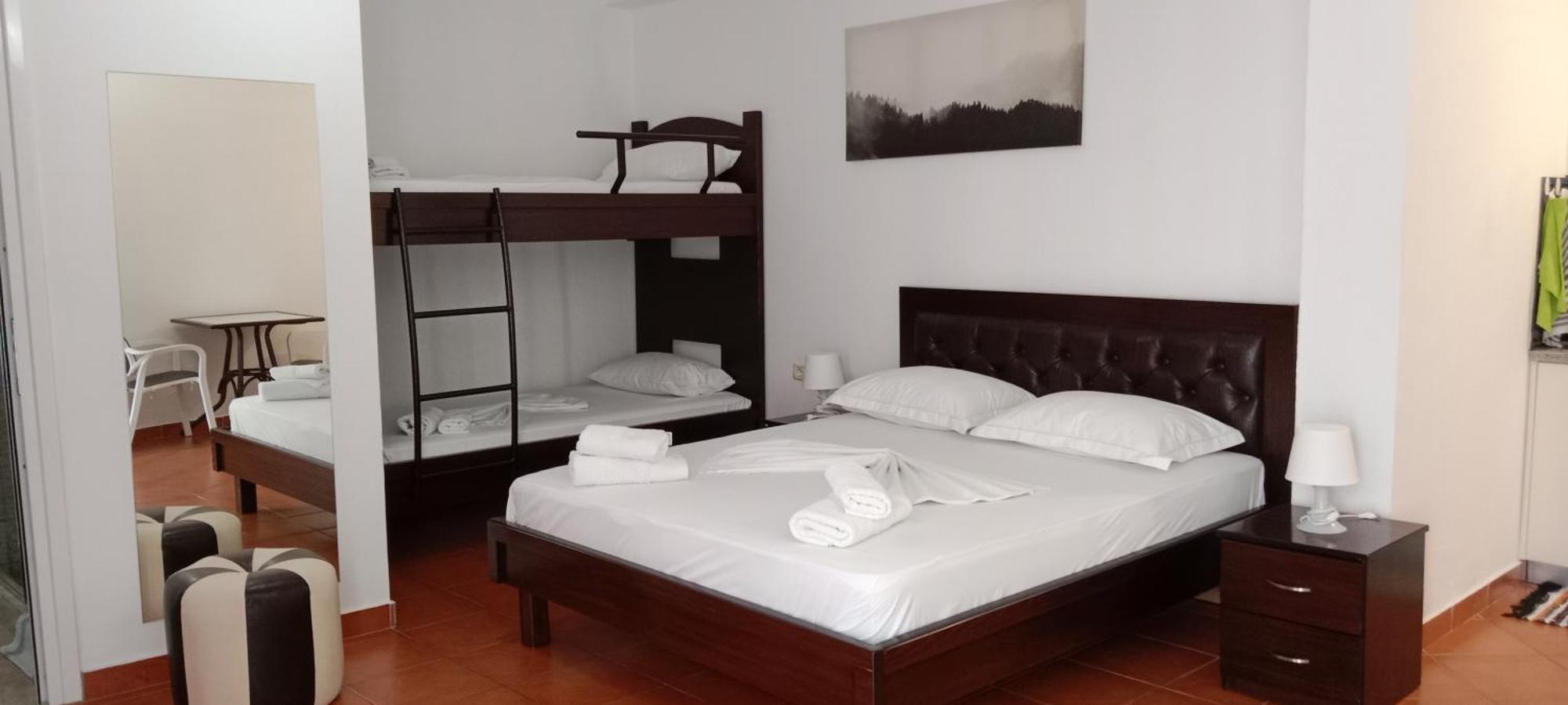 Hotel Villa Ruci Ksamil Bilik gambar